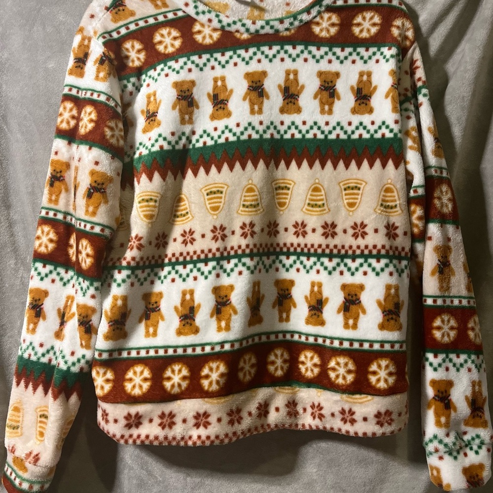 Em & Alfie Plush Festive Winter Bear Pajama Set Size Large. Excellent Condition.